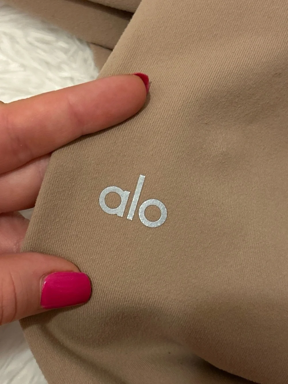 ALO Yoga Airbrush High-Waist Flutter Leggings in Taupe